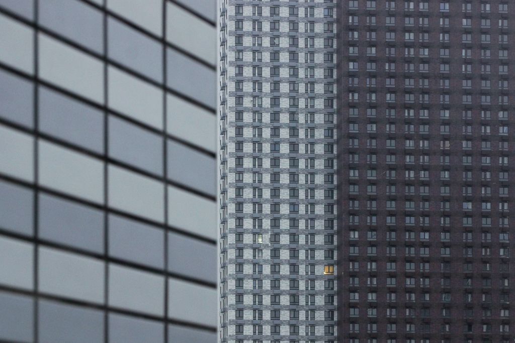 Застывшая современность: фотопроект о современной застройке спальных районов,  — discours.io