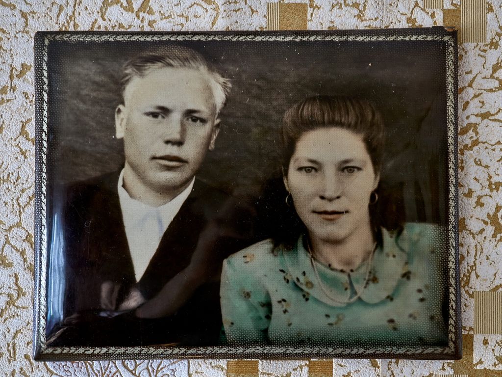 Чамлык-Никольское: жизнь на земле и в земле, Семейная пара из Чамлык-Никольского на старой фотографии — discours.io