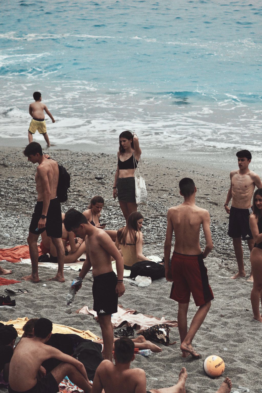 «Strangers»: фотопроект об историях в лицах незнакомцев со всего света,  — discours.io