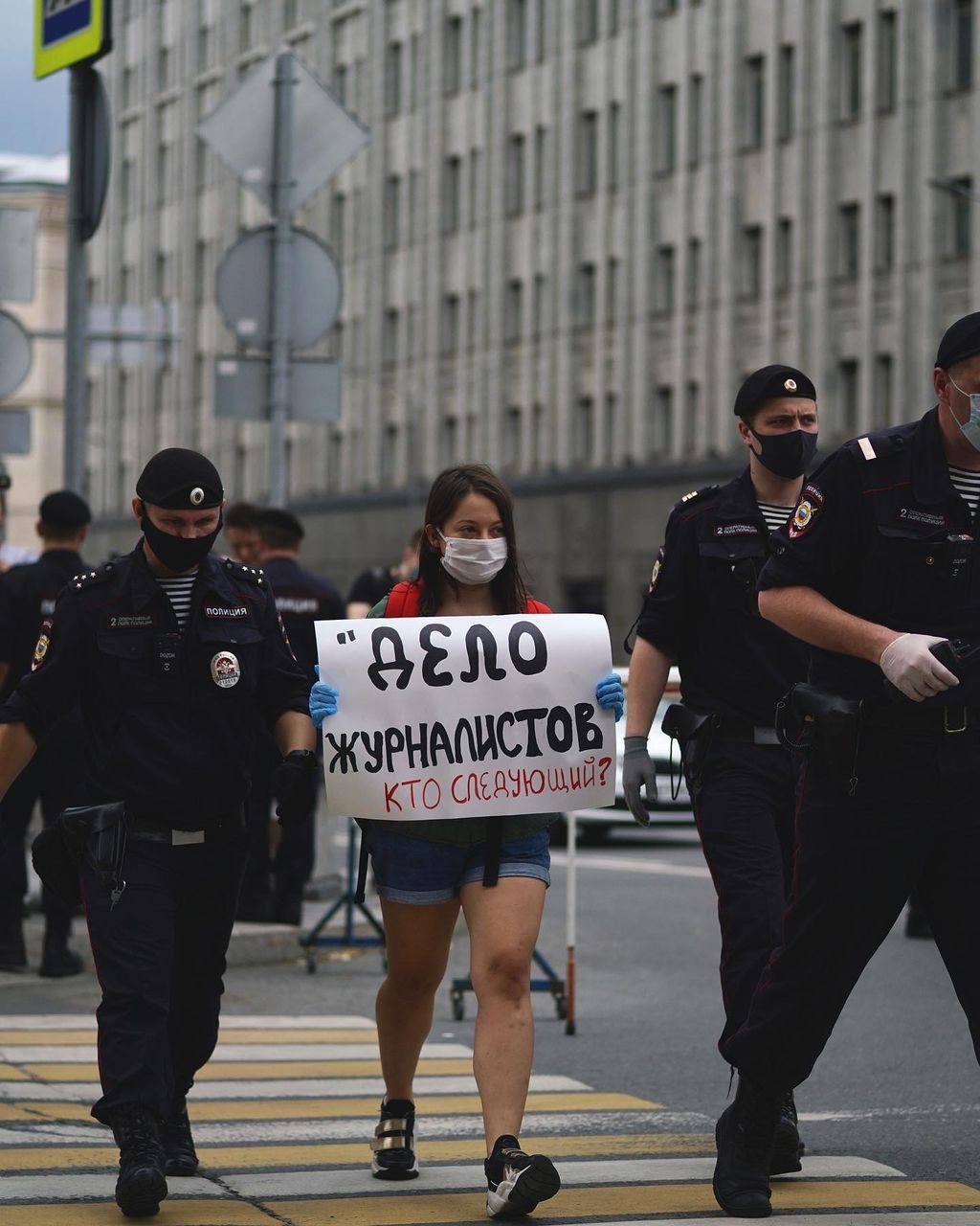 «Strangers»: фотопроект об историях в лицах незнакомцев со всего света,  — discours.io