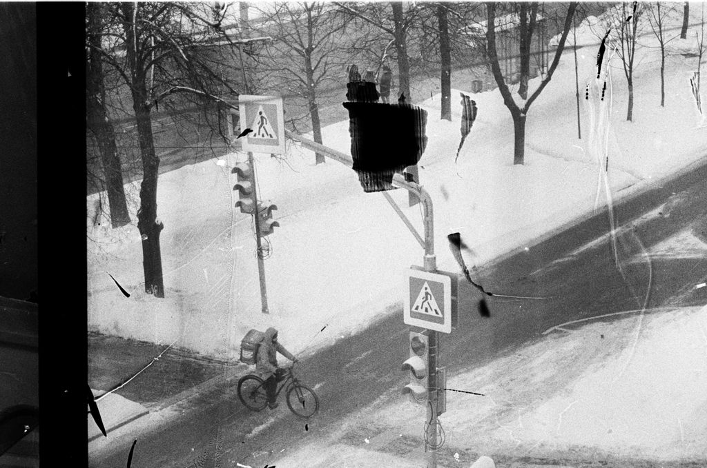 «Не забывай обо мне»: обманчивая природа памяти в преломлениях фотопленки, Crossroads — discours.io