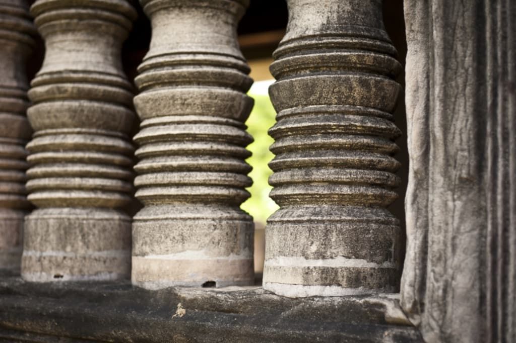 Таиланд, Решётки в окнах в храме Prasat Hin, Phimai — discours.io
