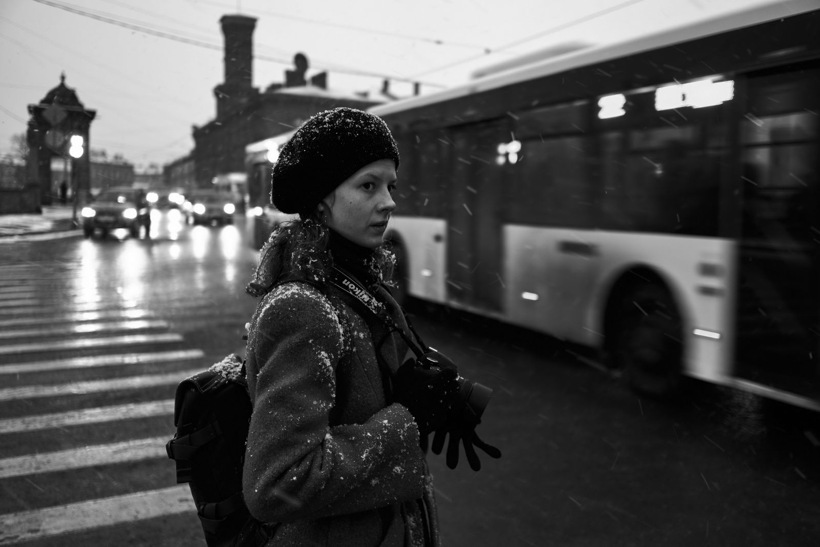 Как показать субъективную историю места через портретную фотографию. Опыт фотосъёмки в Санкт-Петербурге