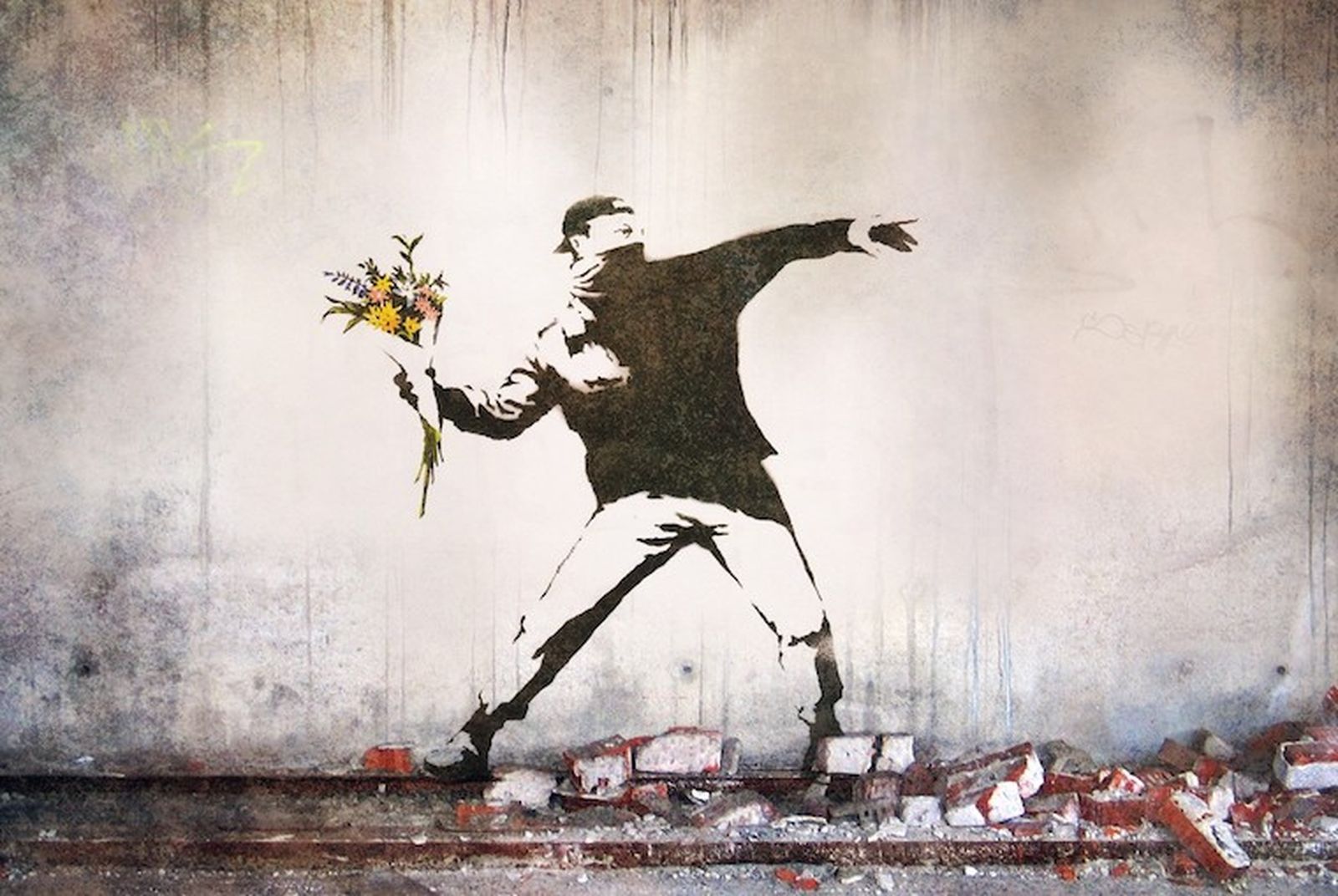 Метатель цветов Banksy