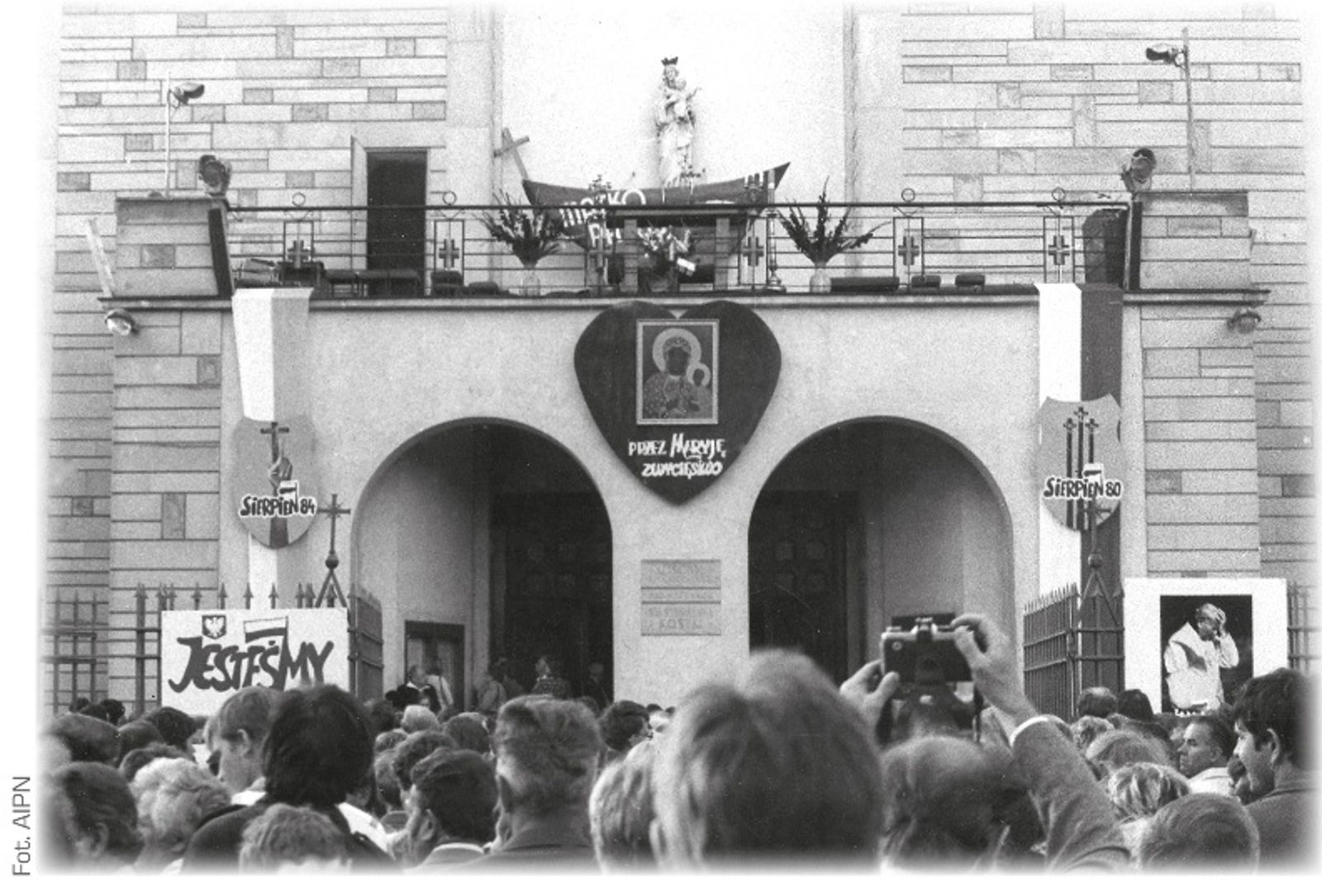 Одно из последних богослужений за Отечество, проведённых отцом Ежи. Август 1984 года. Фото из архива института национальной памяти, Польша