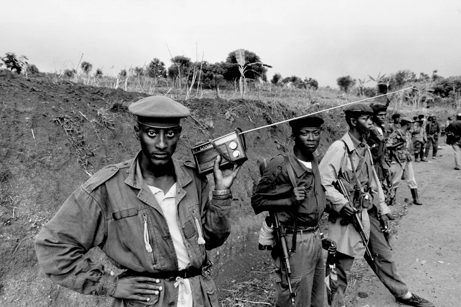 Отряд боевиков в Руанде, 1994 год Отряд боевиков в Руанде, 1994 год
