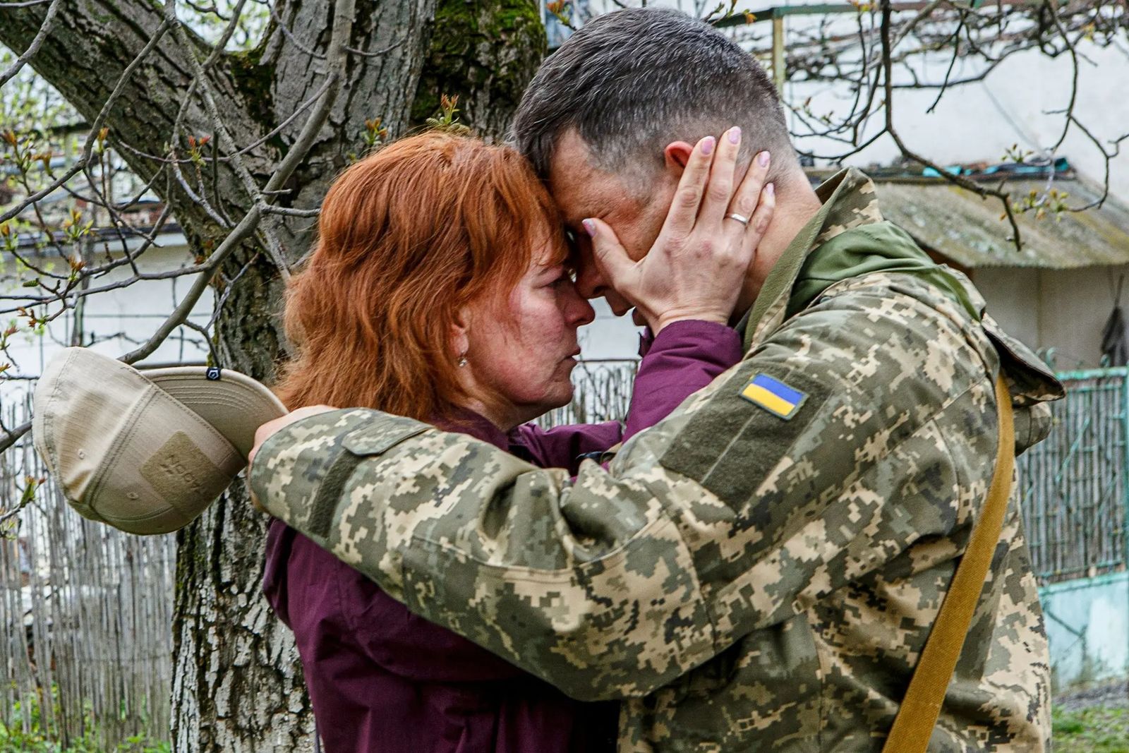 Фотохроника третьего месяца войны в Украине. 100 главных фотографий о  потерях, разрушениях, любви и гуманизме