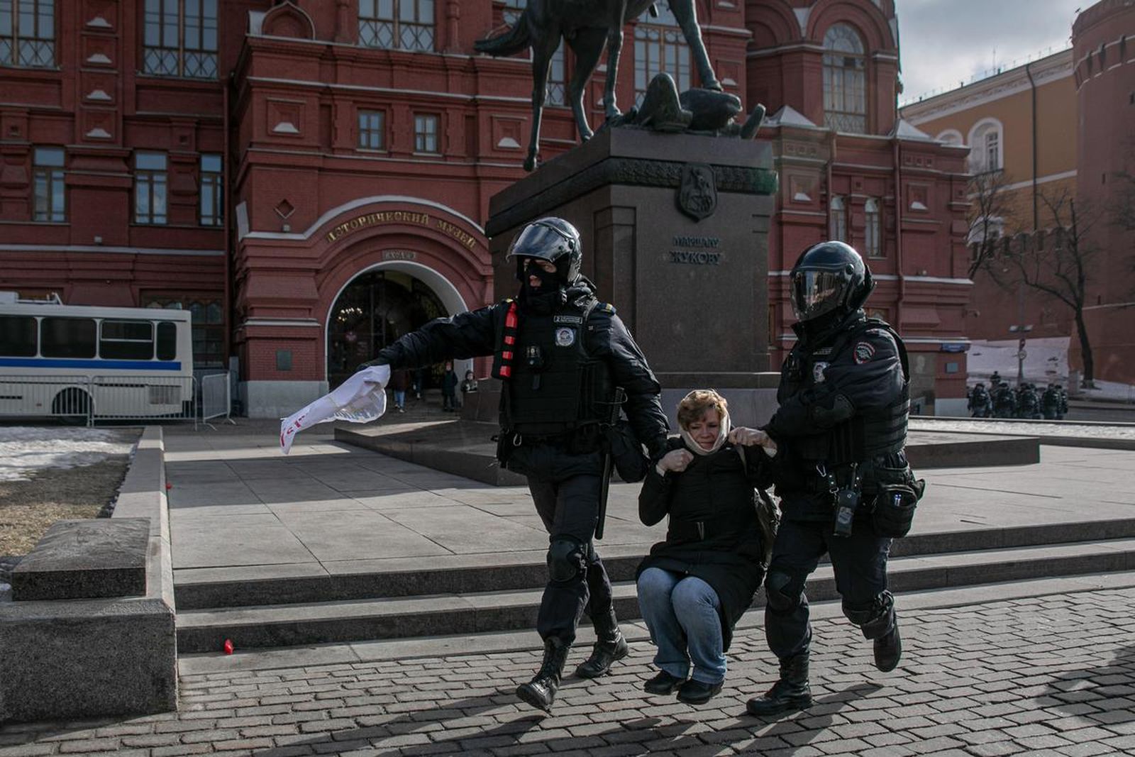 Вести войну против. Митинги 2014 в Москве. Задержания на красной площади.