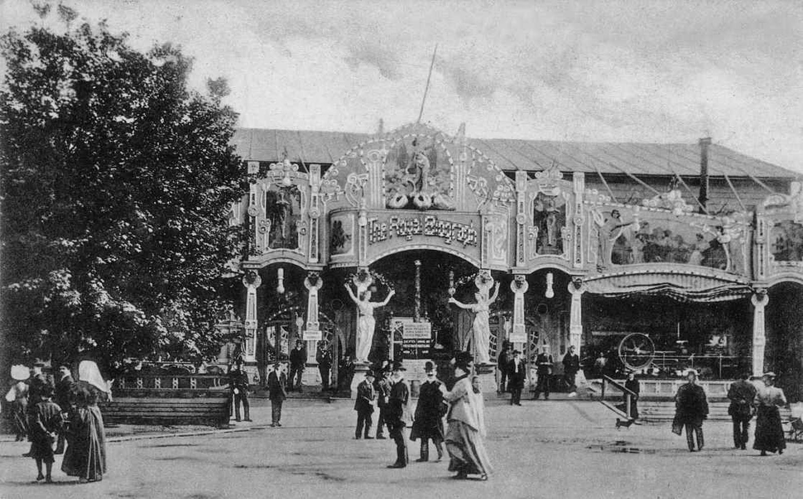 Вход в кинотеатр на Юбилейной выставке 1908 года в Праге