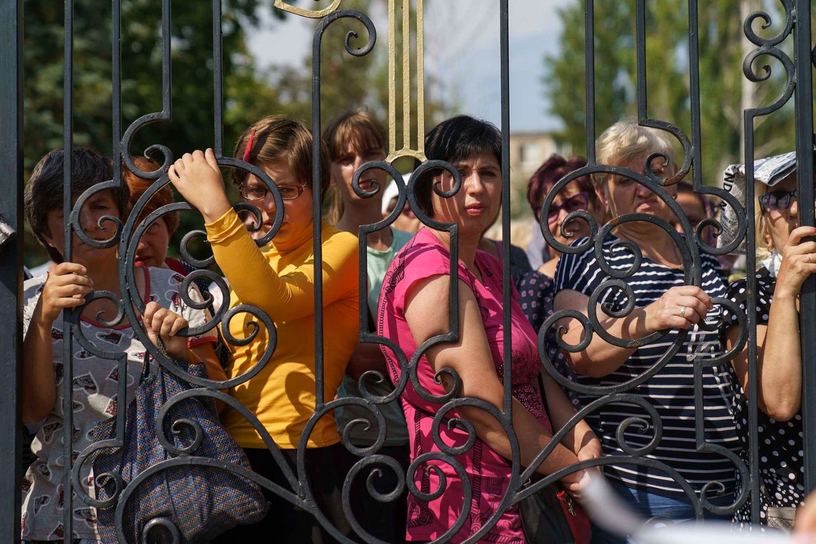 Раздача гуманитарной помощи Святителю Стритенскому Украинской Православной Церкви в Константиновке Донецкой области. 19 августа / David Goldman / AP / Le Monde / Times Union