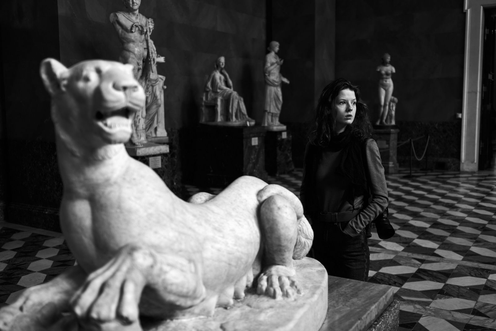 Как показать субъективную историю места через портретную фотографию. Опыт фотосъёмки в Санкт-Петербурге / DIY, личный опыт, музей, фотография, портрет, фотопроекты, Санкт-Петербург, искусство — Discours.io