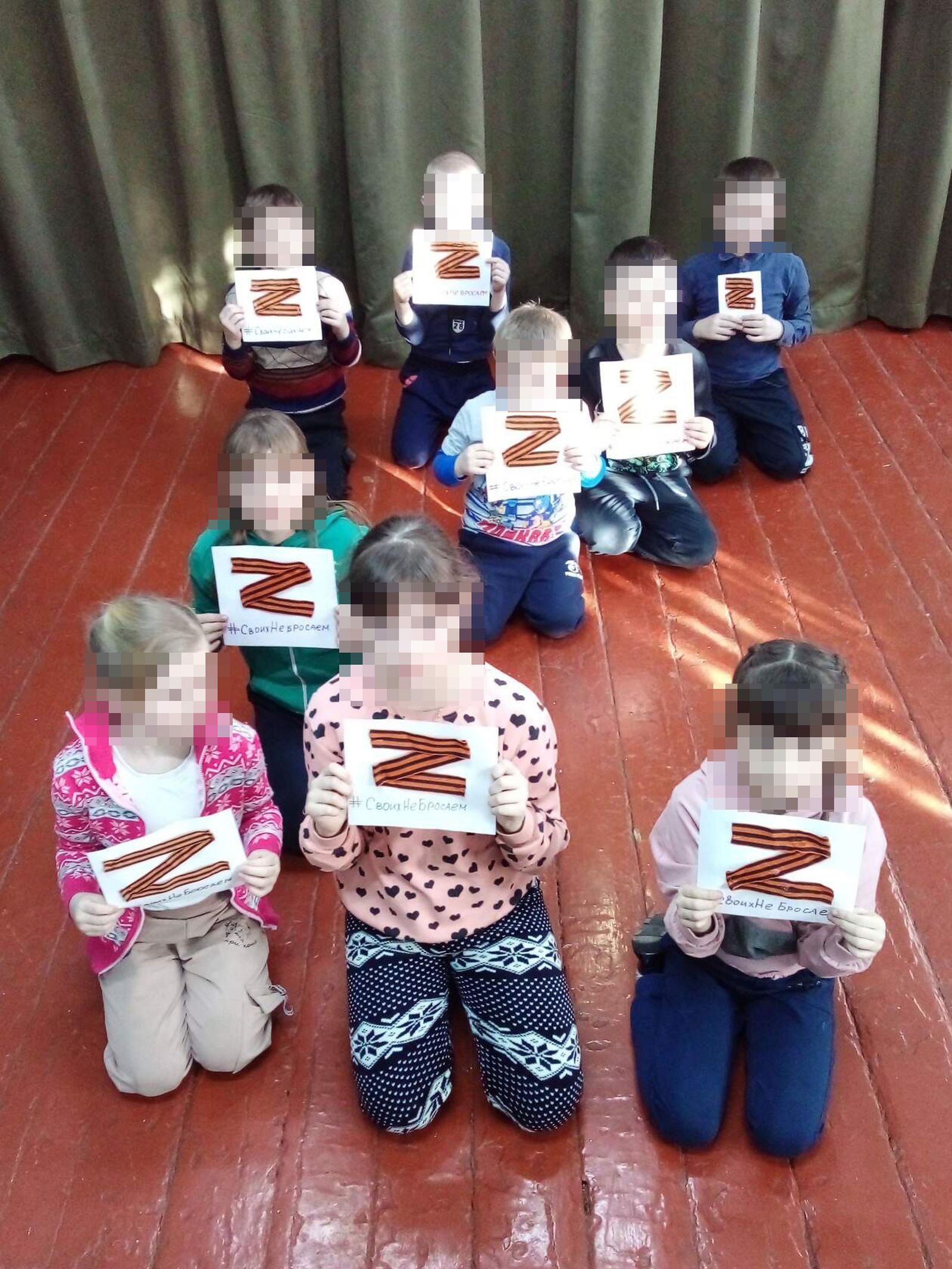 Коллективное бессоZнательное. Торжество абсурда в фотоподборке о Z-символике в России