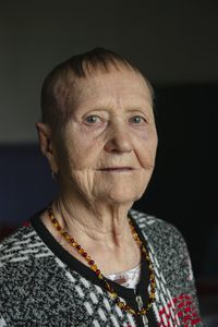 «Фотография на память», Синякова Валентина Иосифовна (1949) — миниатюра