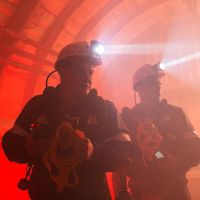 Люди труда: производственные портреты рабочих,  — миниатюра