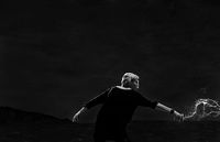 Фотопроект «Публичное одиночество», Всплеск в пустоте — миниатюра