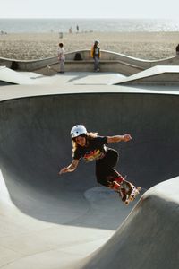 «Strangers»: фотопроект об историях в лицах незнакомцев со всего света,  — миниатюра