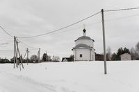 «Когда тебе тяжело, ты ко мне приезжай», Церковь в деревне — миниатюра
