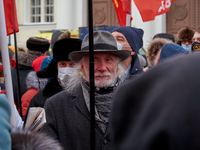 Случайные портреты, Мужчина в шляпе — миниатюра
