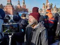 Случайные портреты, Прямой эфир — миниатюра