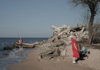 «Застывшая Кубань». Фотопроект о магическом реализме южного края, Рыбаки на берегу Азовского моря — миниатюра