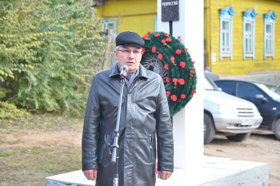 Чиновник и гражданин в провинциальном городе