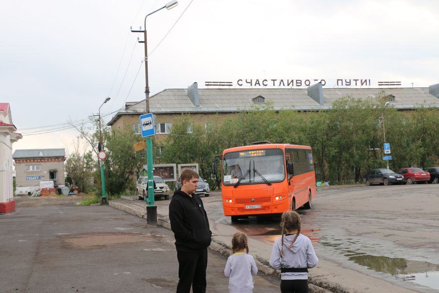 На привокзальной площади Воркуты.