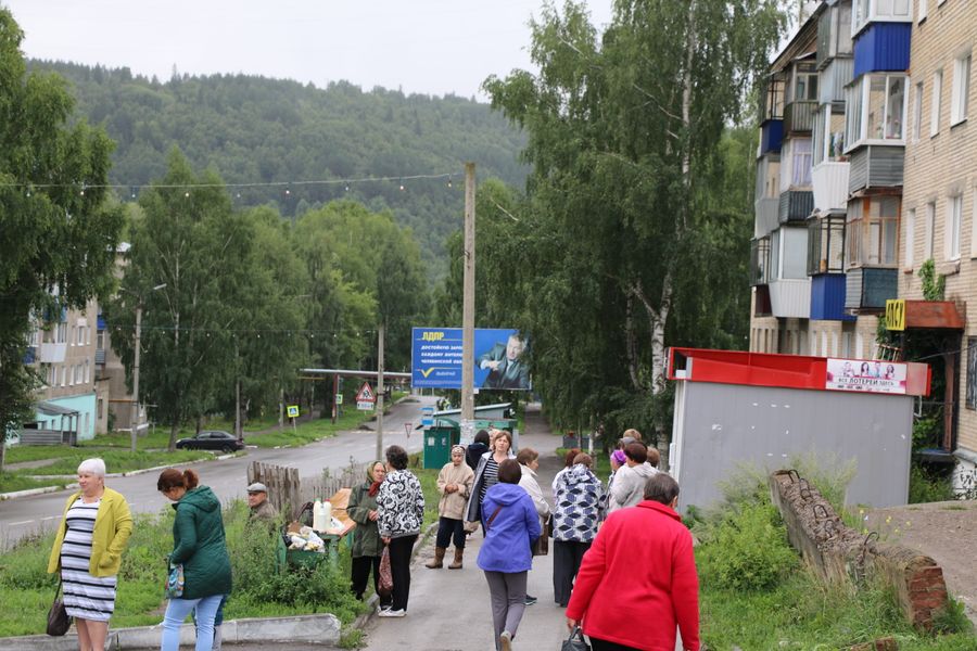 Рядом с главной площадью города Миньяр, Челябинская область.