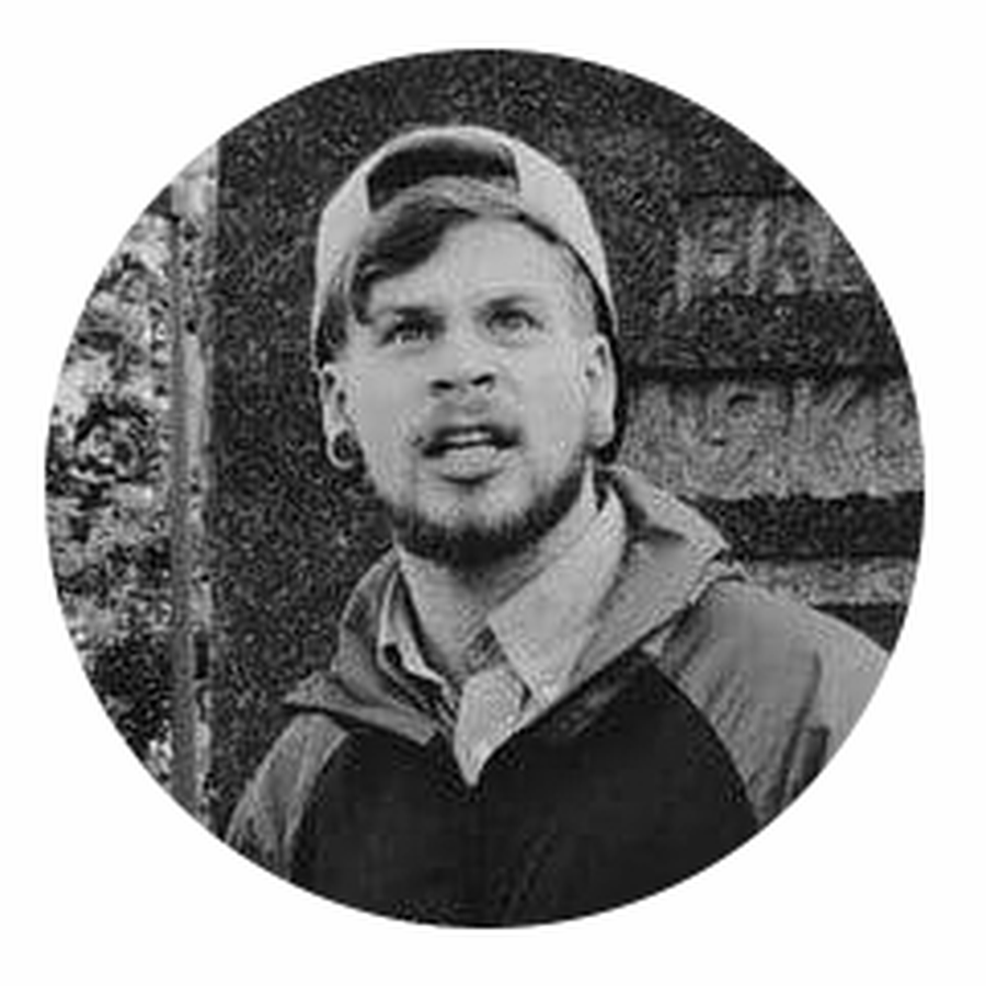 Поэзия площади: Никита Ерин о регрессии чувств, рваном внутреннем голосе и просветлении Поэзия площади: Никита Ерин о регрессии чувств, рваном внутреннем голосе и просветлении