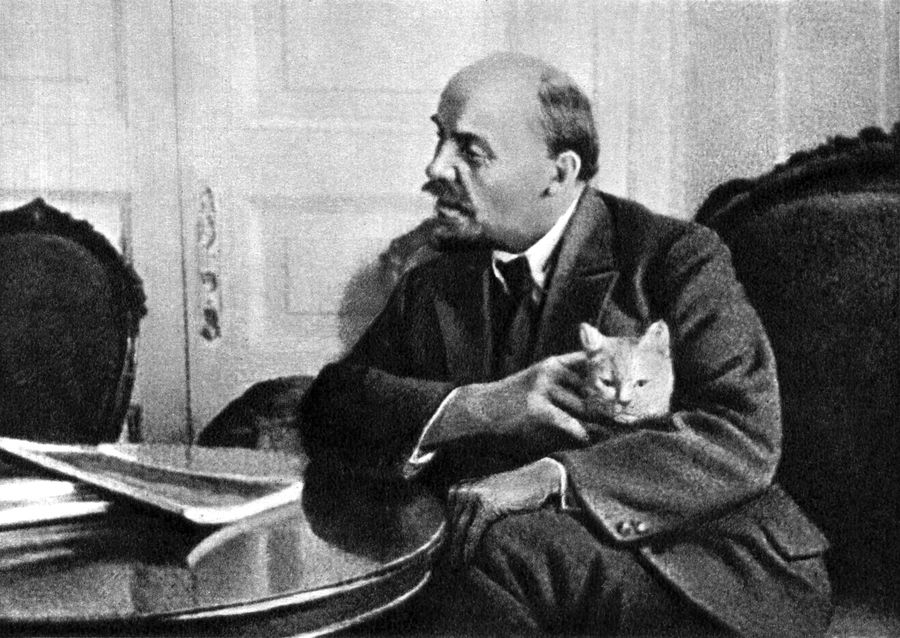 Правила жизни Ленина: 50 высказываний о войне, эмиграции и революции из дневников и выступлений вождя большевиков / Россия, революция, общество, государство, Иосиф Сталин, личный опыт, этика, история, социальная философия, коммунизм, Владимир Ленин, политика, эмиграция, СССР, война — Discours.io