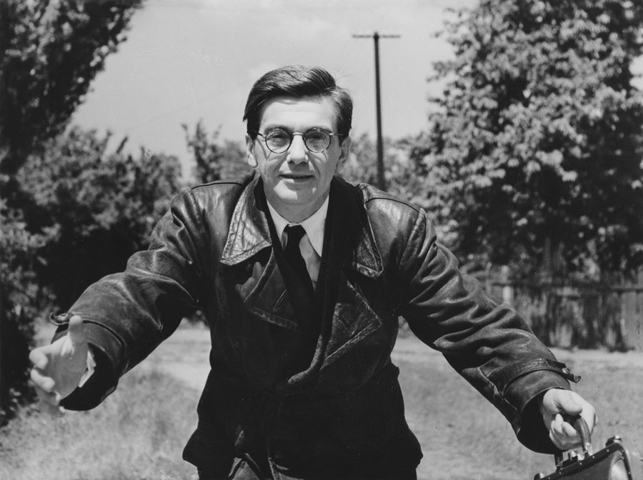 Кадр из фильма Иштвана Сабо «Отец» (1966) Кадр из фильма Иштвана Сабо «Отец» (1966)