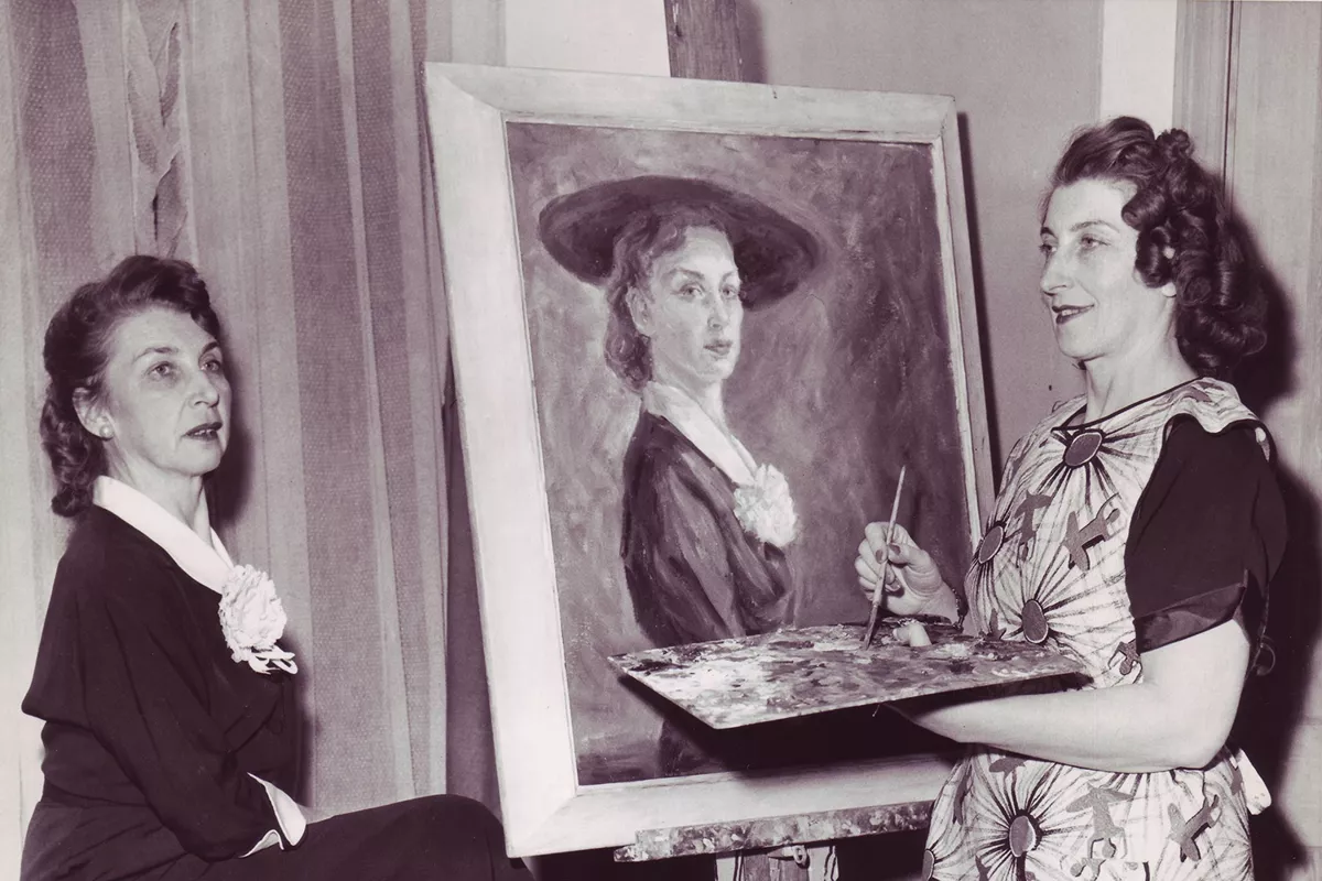 Живопись А. Краморовой и А. Ворониной вернулась в Россию