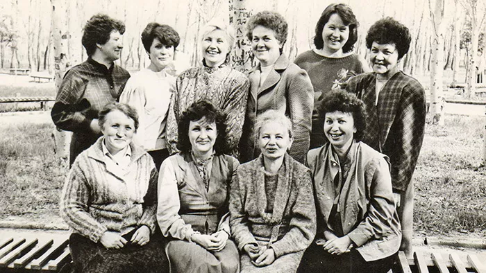 «Идея равных прав и возможностей для меня была важна изначально, поэтому я стала искать информацию и вливаться в женское движение страны, которое в 90-е начинало активно расти. Проходили первый и второй независимые форумы женщин России.&#8204; Я знаю многих из тех, кто их готовил. Потом мы долго шли вместе если не плечом к плечу, то по крайней мере в одну сторону» / Фото: donwomen.ru