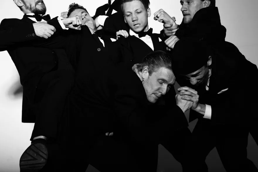 «Мне нужно оружие, прочное и острое оружие для борьбы»