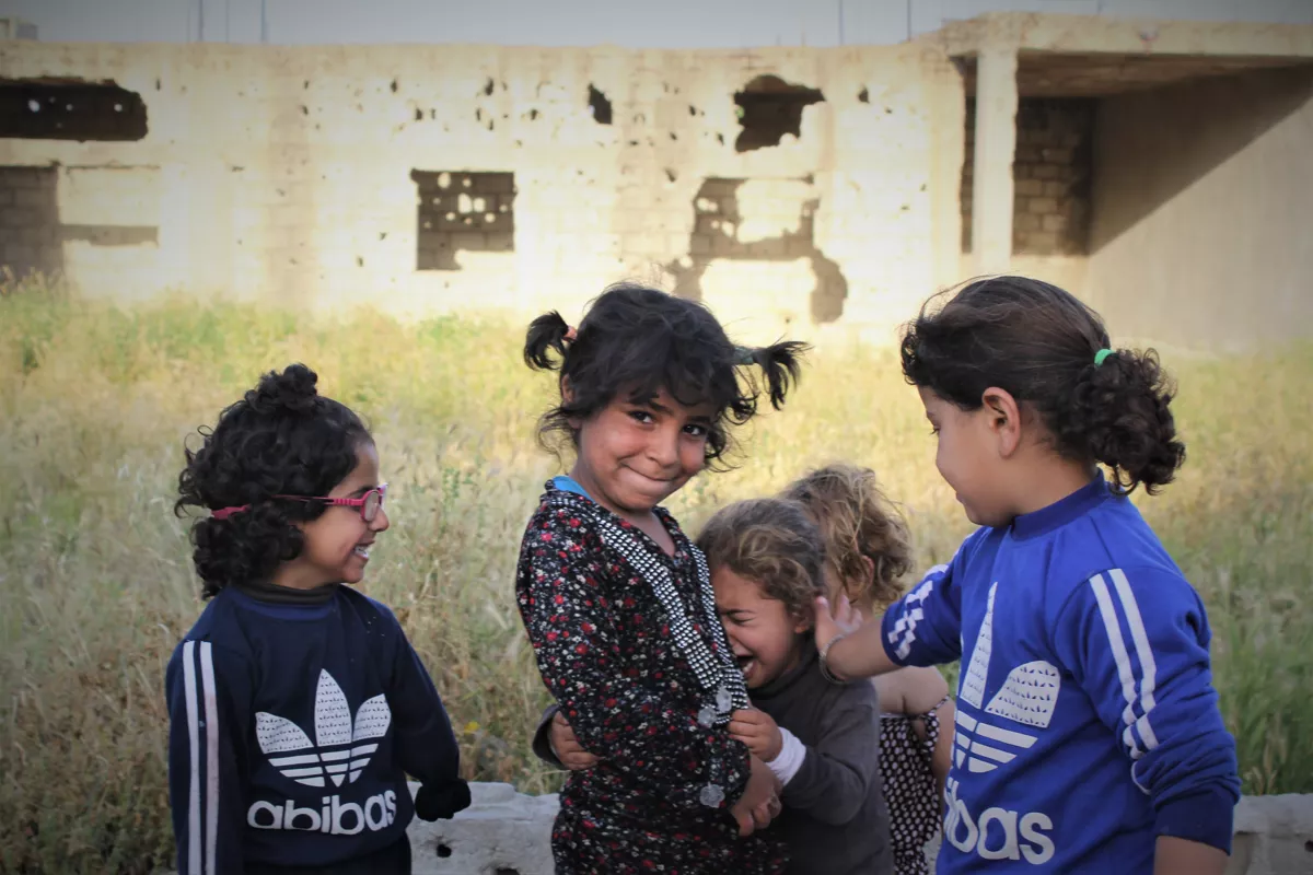 Между миром и войной