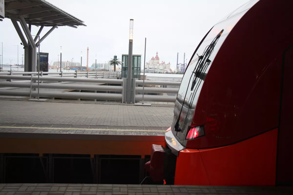 Сочи: масштабно, красиво, бесполезно. История одной железной дороги