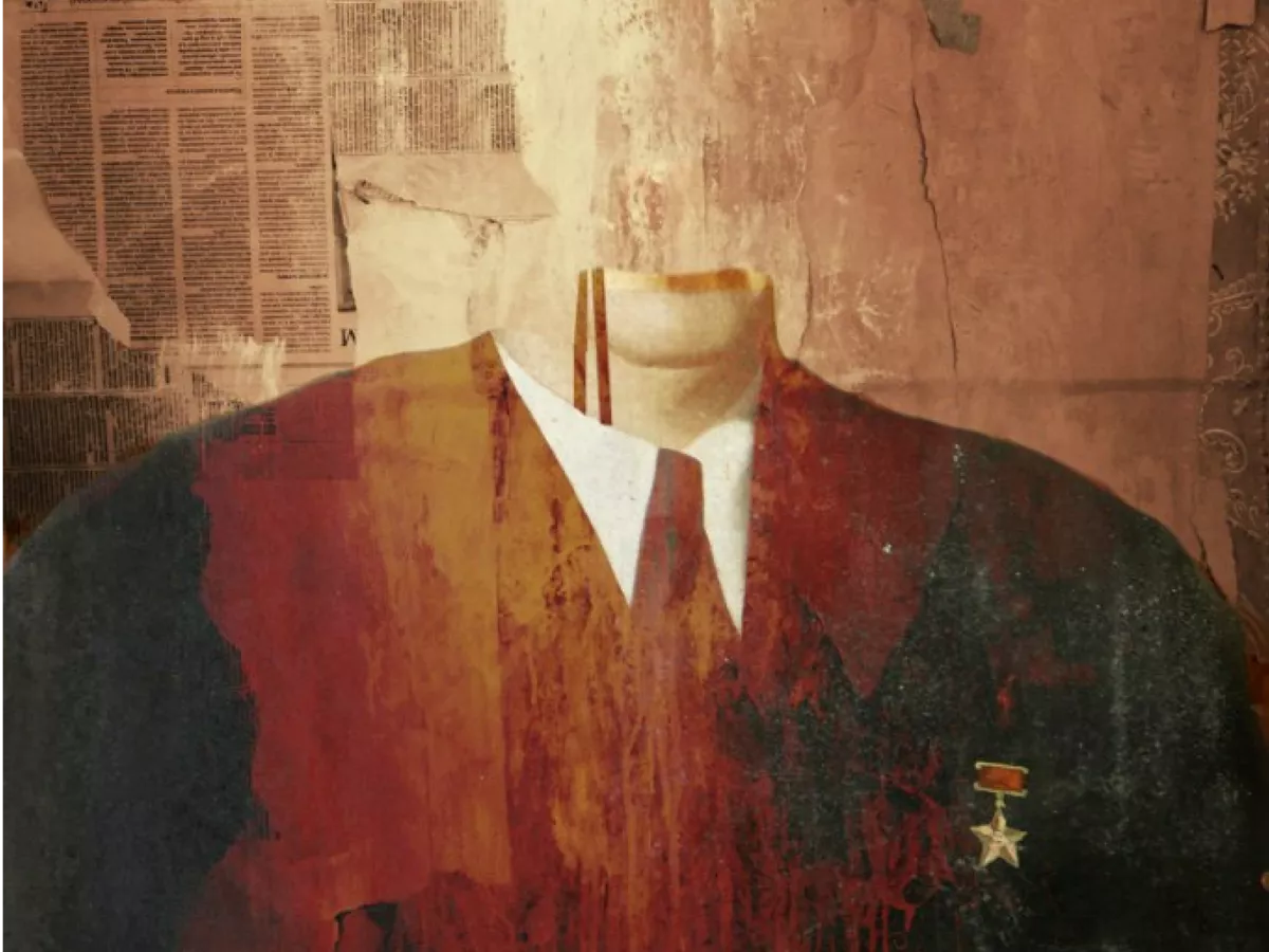 «О, как же мы измельчали, совсем скоро будем проходить в отверстие для шнурков на засаленных кедах двоечника Васечкина». Коллаж: Вадим Соболев