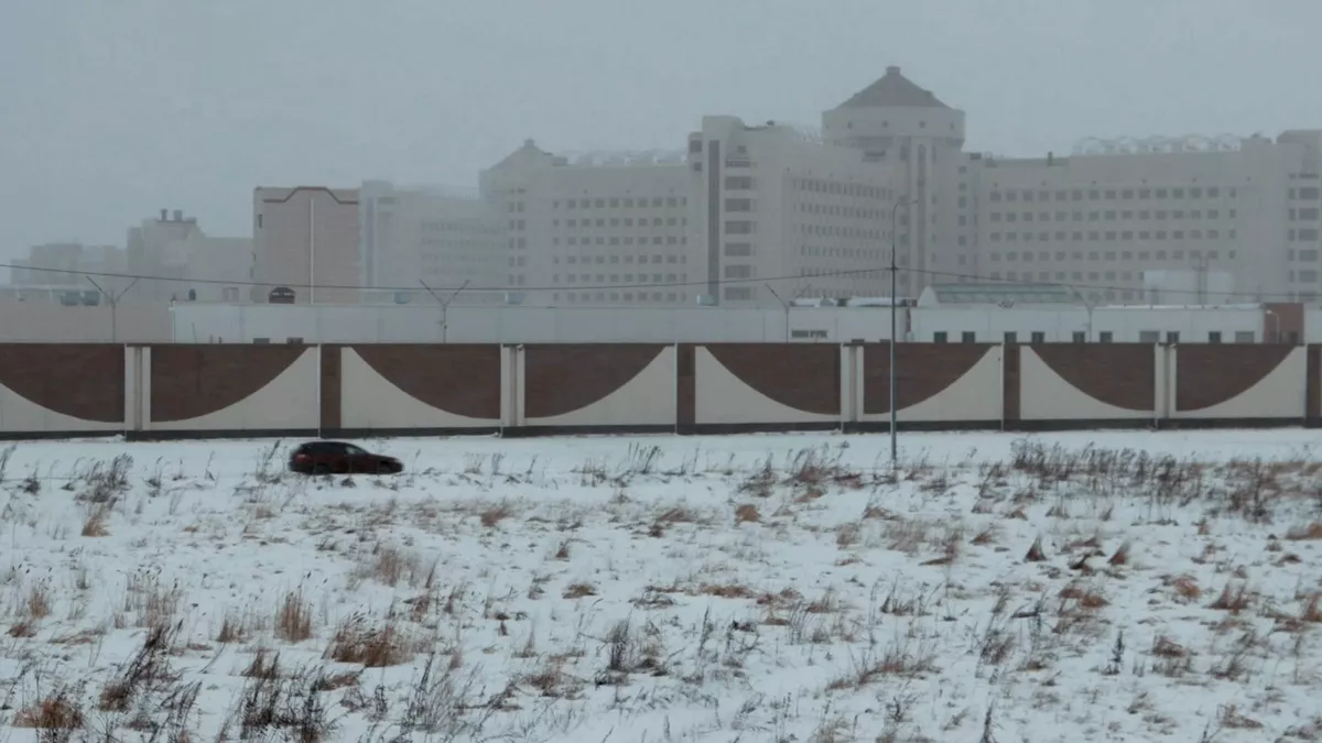 Билет в Колпино. Повседневность зла на пути к политзаключенному в «Крестах»