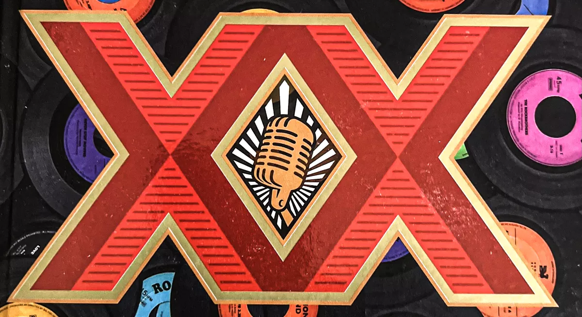 Как слушать мировые хиты XX века? Интерактивный гид по поэтике легендарных музыкантов: от Леонарда Коэна до Эминема