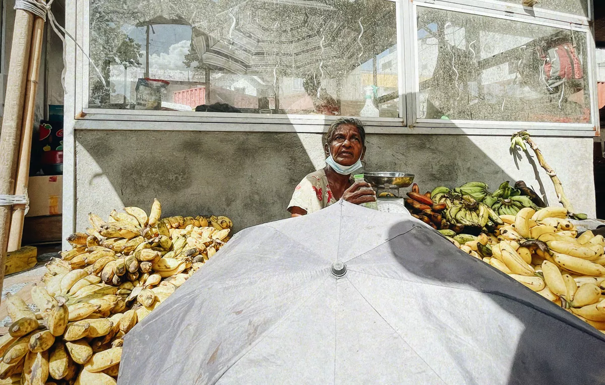 Уличные истории: галерея необыкновенных стрит-фото от Коломбо до Сочи