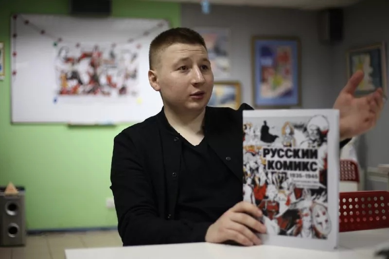 Дмитрий Бастраков, публицист, основатель и главный редактор «Чёрной Сотни», рассказал Алексею Свиридову о том, как зарождалось издательство, любимых проектах и судьбоносных случайностях в подготовке издания «Русского комикса» / Фото: DNR LIVE