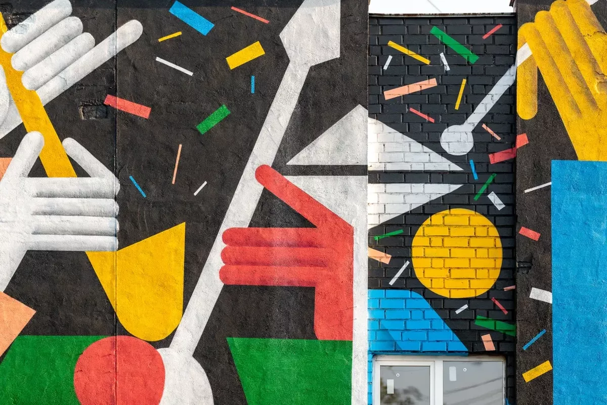 Как Екатеринбург стал столицей стрит-арта в России? 88 главных работ фестиваля уличного искусства Stenograffia