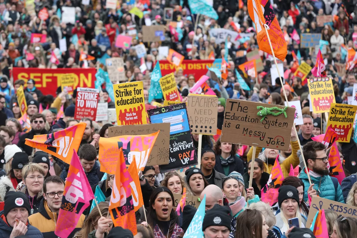 Забастовка работников сферы образования, Великобритания, 2023 / Источник: <a href="https://www.facebook.com/nationaleducationunion/photos">National Education Union</a>
