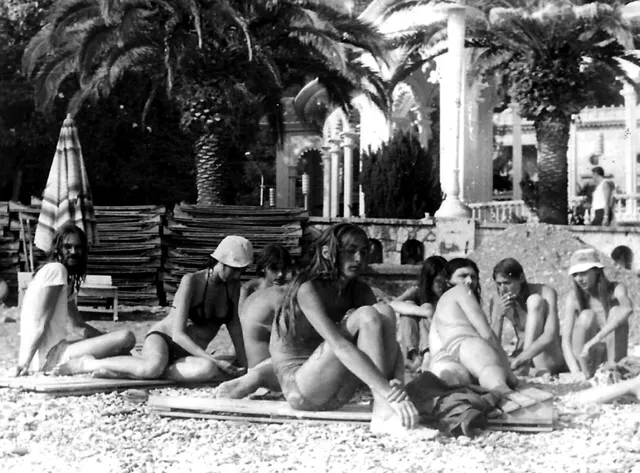 Стычки с милицией, прогулки с Цоем и нудизм на абхазских пляжах — как жили хиппи в СССР