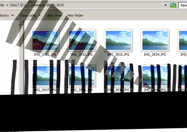 «Рассеивание между_.фрагменты» Дарьи Пасичник