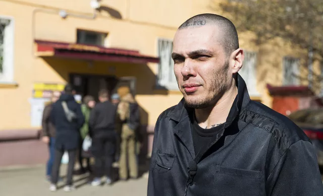 «Не верьте ни украинским властям, ни российским». История антифашиста Сократа о сопротивлении анархистов на Майдане