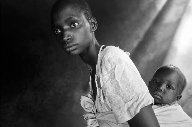 «Африканские дневники» фотожурналистки Виктории Ивлевой. Заметки из горячих точек о войне, геноциде, голоде и силе любви