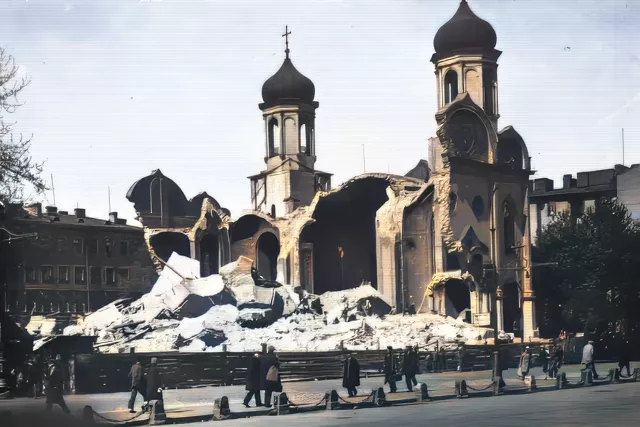 Обезглавленный Петербург. Документальный проект о 77 разрушенных церквях северной столицы