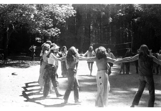 Лесные сестры: как лесбийские сепаратистки строили женский рай в Орегоне 1970-х