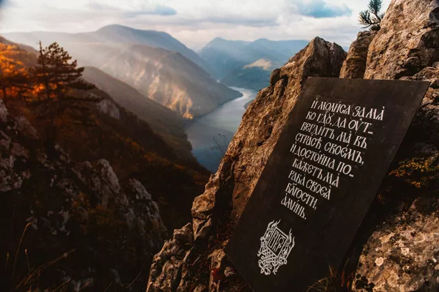 «Кириллица – поле непаханое»: Виктор Пушкарев о культуре, современной эстетике и старых буквах