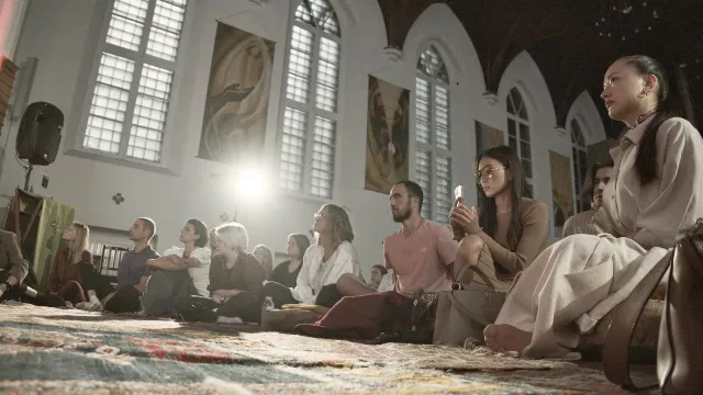 «Мы все вышли из насилия». Создатели «Безопасного театра» о том, как вернуться к себе через игру в театре